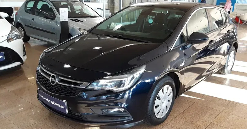 samochody osobowe Opel Astra cena 47900 przebieg: 166124, rok produkcji 2018 z Lublin